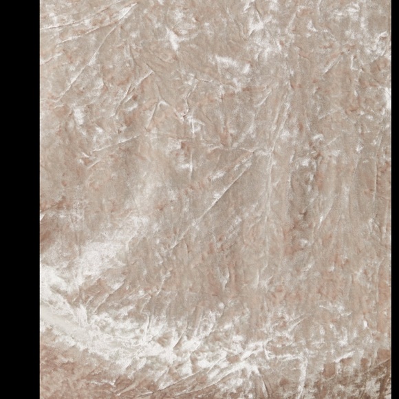 ⭐️ HOST PICK ⭐️ Brand New Ladies Playboy Tan Crushed Velour Shacket velvet soft - Picture 6 of 17